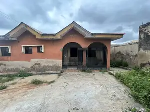 3bdrm Bungalow in Akala Express for sale