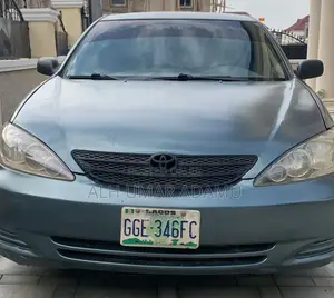 Toyota Camry 2004