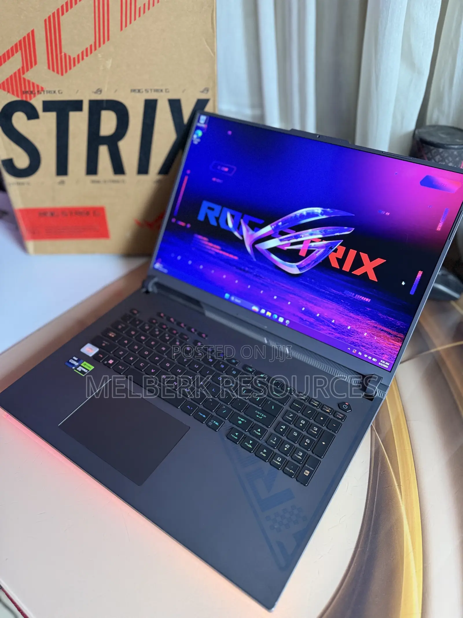 Laptop Asus ROG Strix G18 32GB Intel Core i9 SSD 1T