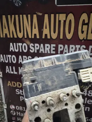 Toyota Sienna 2005–2007 ABS Pump / ABS Module