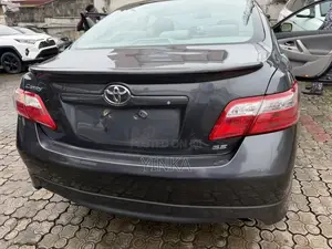 Toyota Camry SE 4dr Sedan (2.4L 4cyl 5A) 2009 Gray