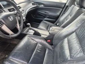 Honda Accord 2011 Black