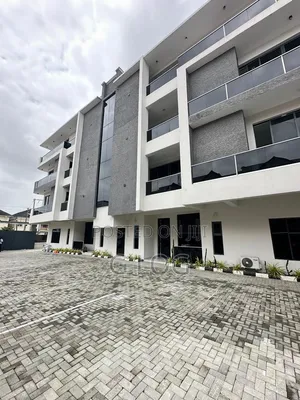 3bdrm Block of Flats in Lekki Phase 1 for sale