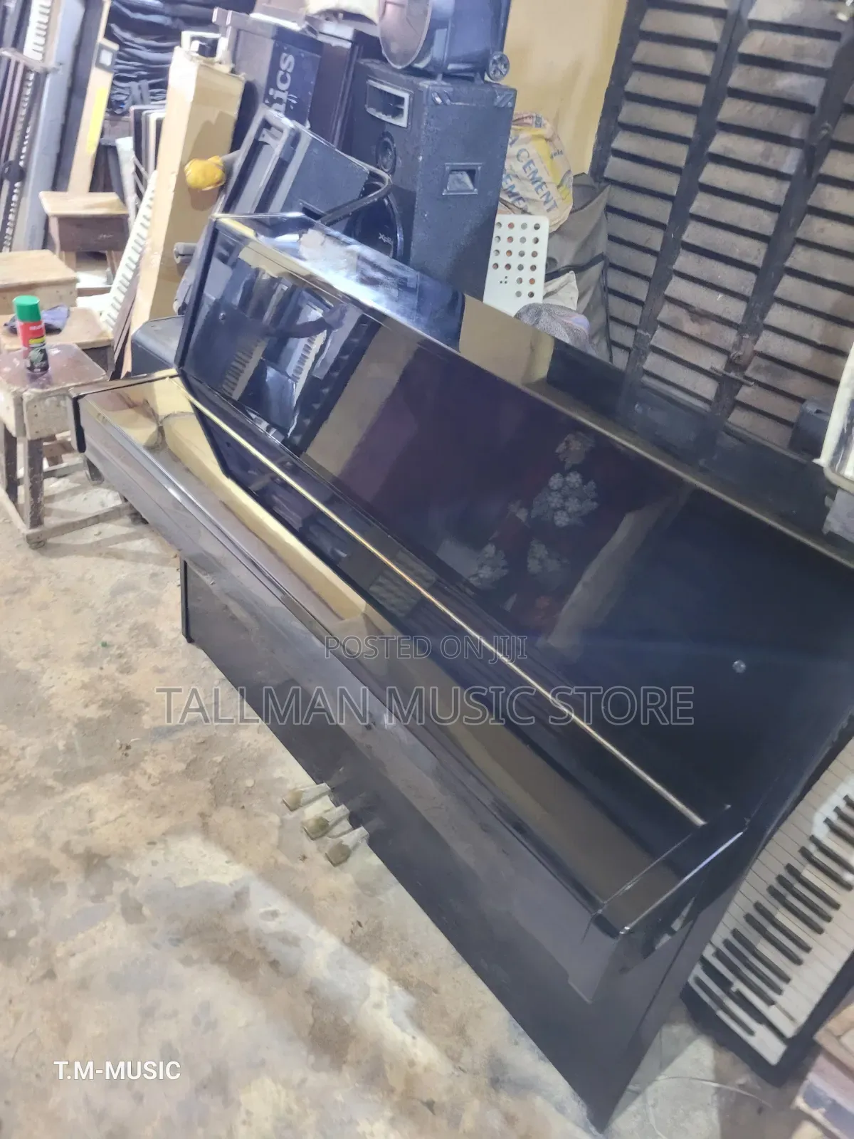 Yamaha Lu90-Pe Upright Piano.