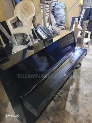 Yamaha Lu90-Pe Upright Piano.