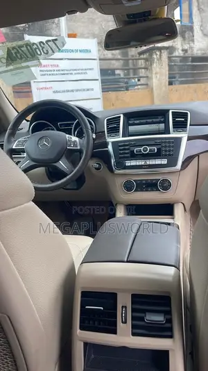 Mercedes-Benz M Class ML350 4MATIC 4dr SUV AWD (3.5L 6cyl 7A) 2014 Blue