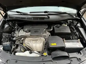 Toyota Camry SE 4dr Sedan (2.5L 4cyl 6A) 2013 Black
