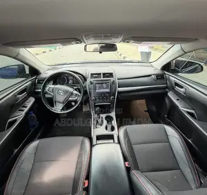 Toyota Camry SE 4dr Sedan (2.5L 4cyl 6A) 2015 Blue