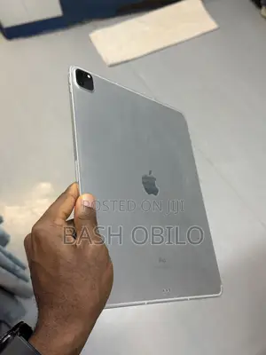 Apple iPad Pro 12.9 (2021) 128 GB Silver