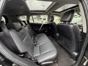 Toyota RAV4 Limited 4dr SUV (2.5L 4cyl 6A) 2014 Black
