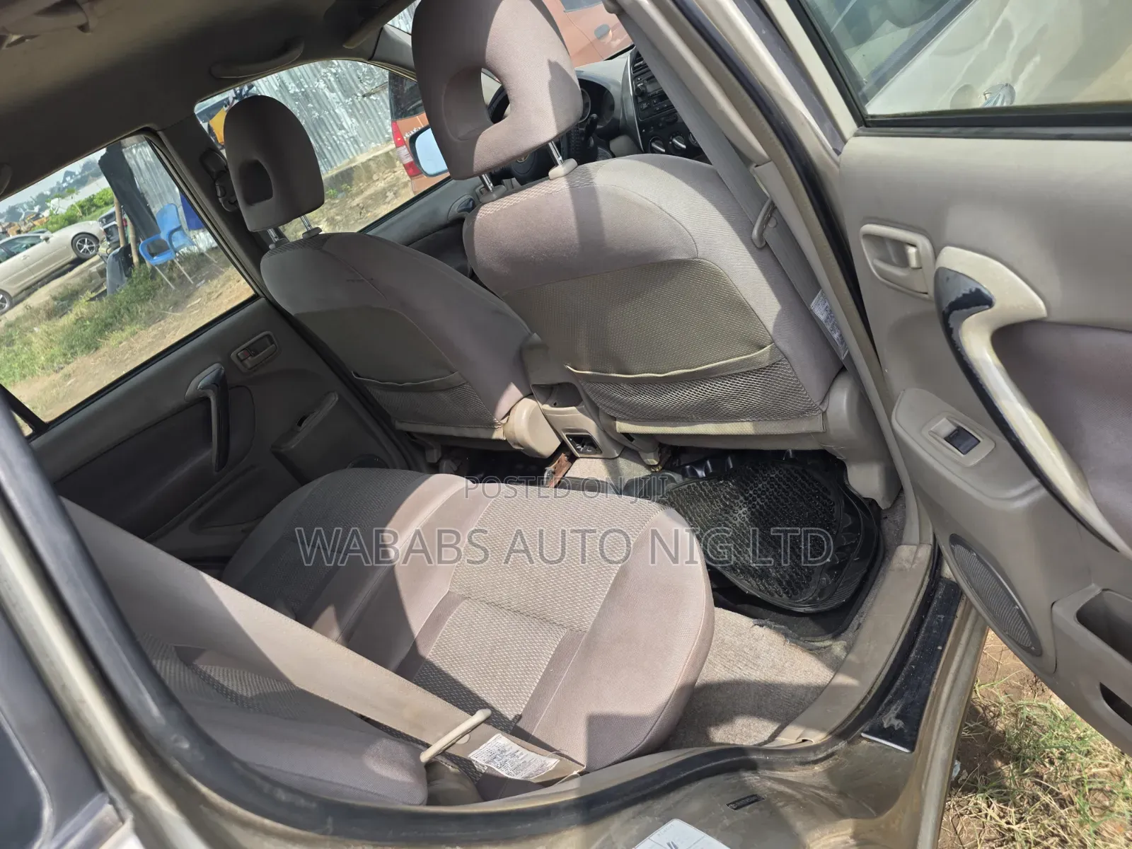 Toyota RAV4 2005 Gold