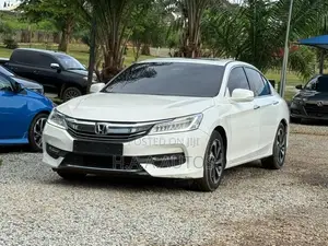 Honda Accord EX-L 4dr Sedan FWD (2.4L 4cyl 2A) 2016 White