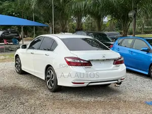 Honda Accord EX-L 4dr Sedan FWD (2.4L 4cyl 2A) 2016 White