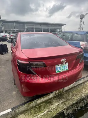 Toyota Camry SE 4dr Sedan (2.5L 4cyl 6A) 2012 Maroon