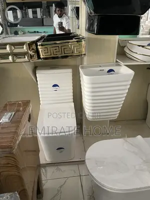 Special Toilet Seat With Hanging Wash Hand Basin