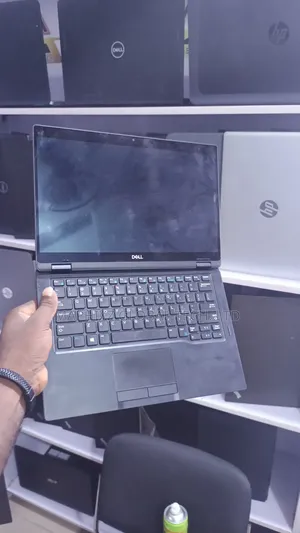 Laptop Dell Latitude 7390 2-in-1 8GB Intel Core i5 SSD 256GB