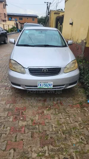 Toyota Corolla 2004 Silver