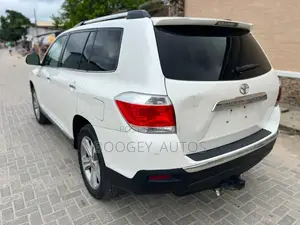 Toyota Highlander 2013 White