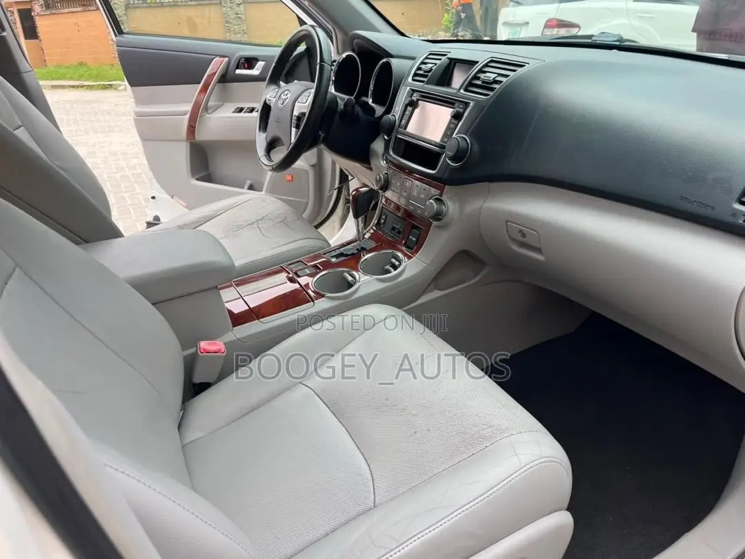 Toyota Highlander 2013 White