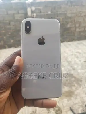 Apple iPhone XS 64 GB White