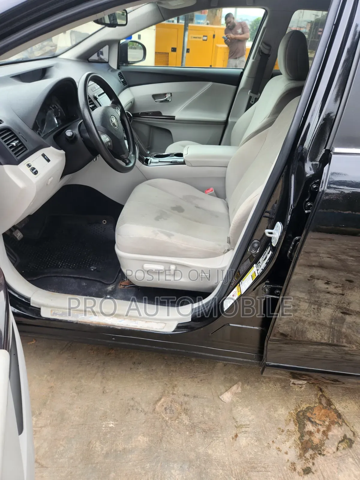 Toyota Venza LE 2011 Black