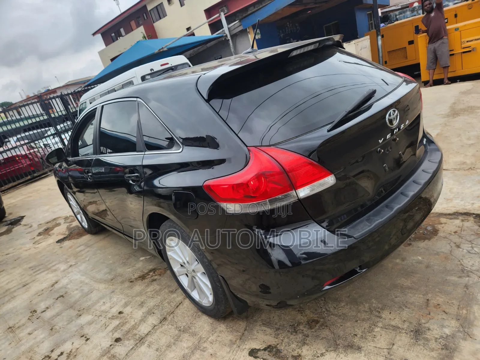 Toyota Venza LE 2011 Black