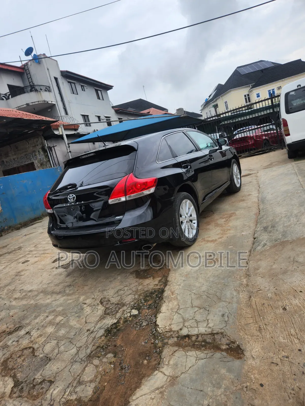 Toyota Venza LE 2011 Black