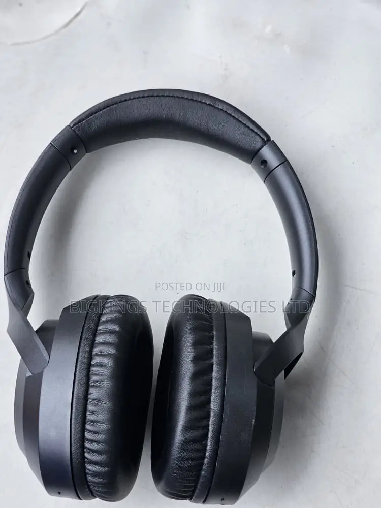 Fairly Used Sony Headset Noise Canceling Bluetooth and Wired