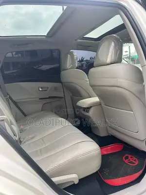 Toyota Venza 2011 White