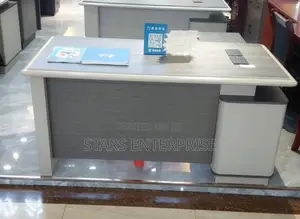 Office Table With Detachable Drawer.