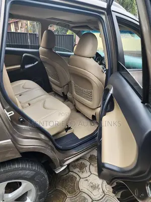 Toyota RAV4 2012 Brown