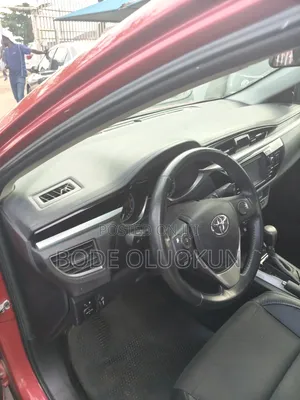 Toyota Corolla S Plus 4dr Sedan (1.8L 4cyl CVT) 2015 Red
