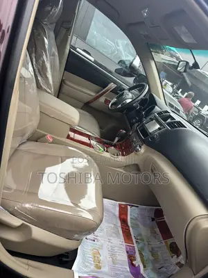 Toyota Highlander Limited 4dr SUV (3.5L 6cyl 6A) 2015 Red