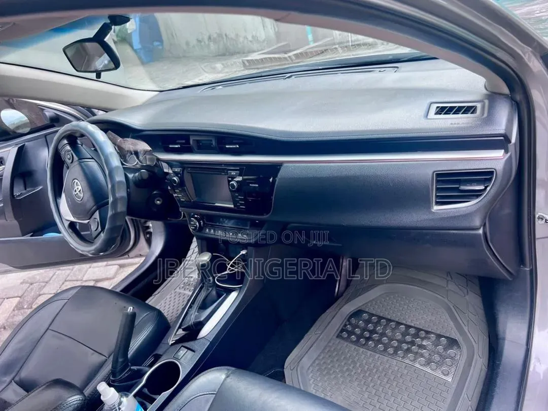 Toyota Corolla 2014 Gray