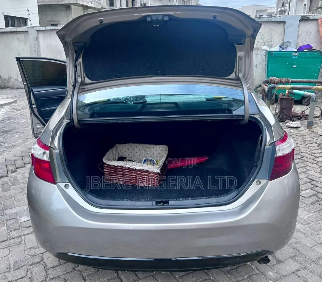 Toyota Corolla 2014 Gray
