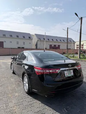 Toyota Avalon XLE 4dr Sedan (3.5L 6cyl 6A) 2015 Black