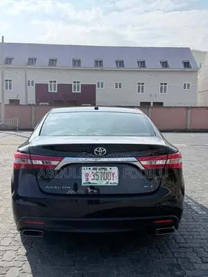 Toyota Avalon XLE 4dr Sedan (3.5L 6cyl 6A) 2015 Black