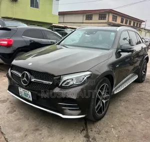 Mercedes-Benz GLC-Class 2017 Brown