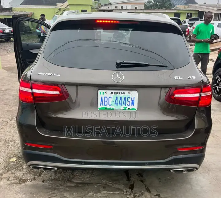 Mercedes-Benz GLC-Class 2017 Brown