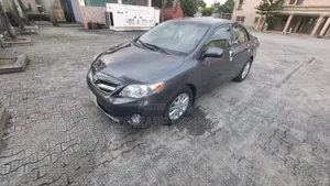 Toyota Corolla LE 4dr Sedan (1.8L 4cyl 4A) 2010 Gray