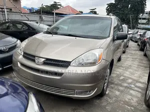 Toyota Sienna LE FWD (3.3L V6 5A) 2004 Ivory