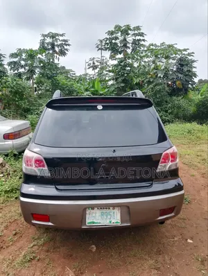 Mitsubishi Outlander 2005 Black