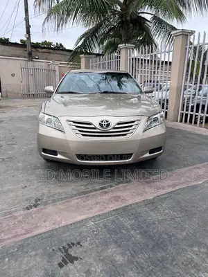 Toyota Camry LE V6 4dr Sedan (3.5L 6cyl 6AM) 2007