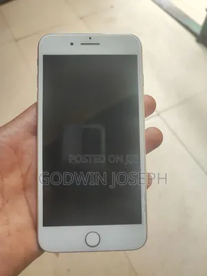 Apple iPhone 8 Plus 64 GB White