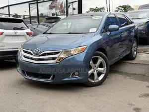 Toyota Venza XLE 2012 Blue