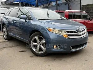 Toyota Venza XLE 2012 Blue