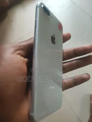 Apple iPhone 8 Plus 64 GB White