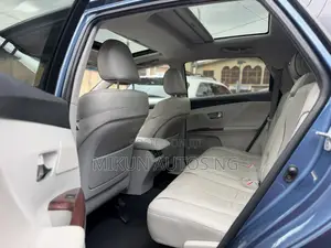 Toyota Venza XLE 2012 Blue