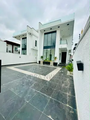 5bdrm Duplex in Ikota for sale