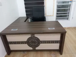 Quality 1.6 Meter Mini Office Table
